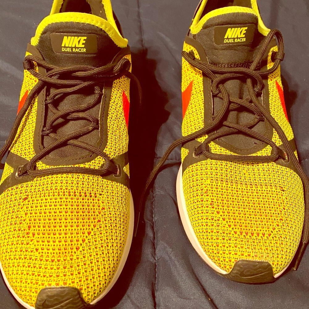 Women’s Nike dual racer size 10